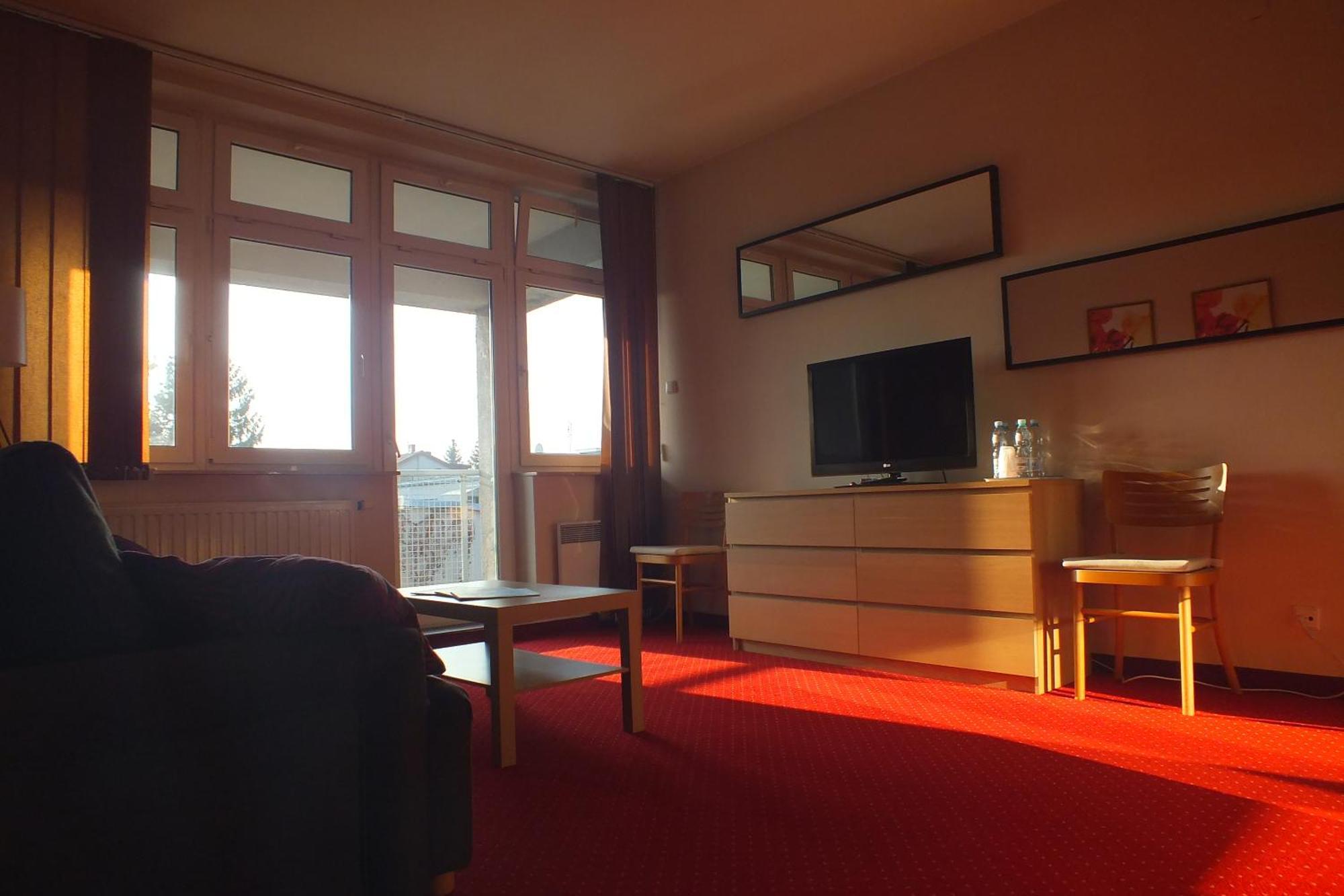 Motel Subaru Varsóvia Exterior foto