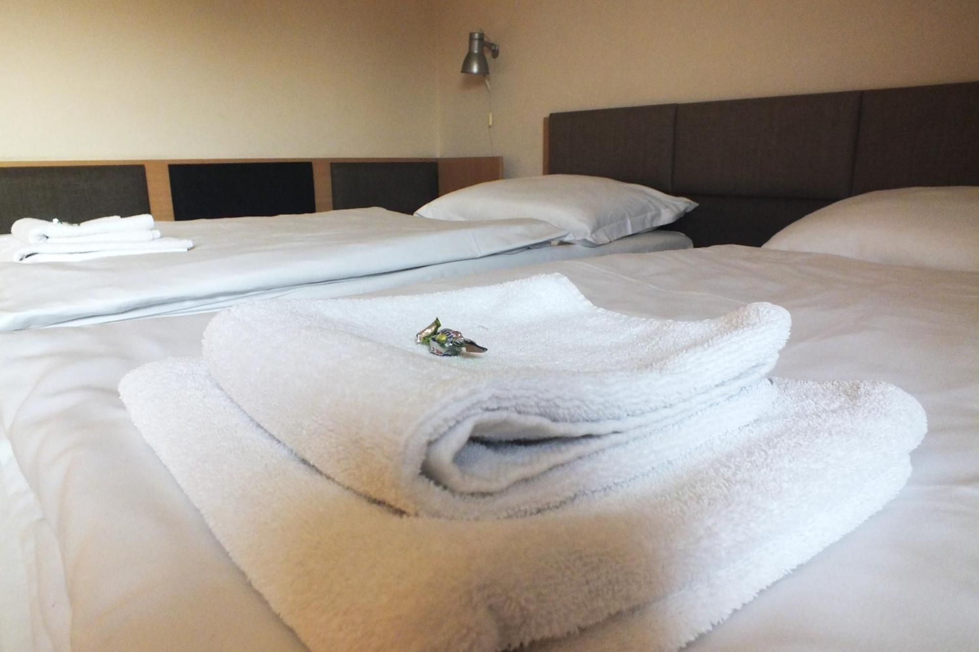 Motel Subaru Varsóvia Exterior foto